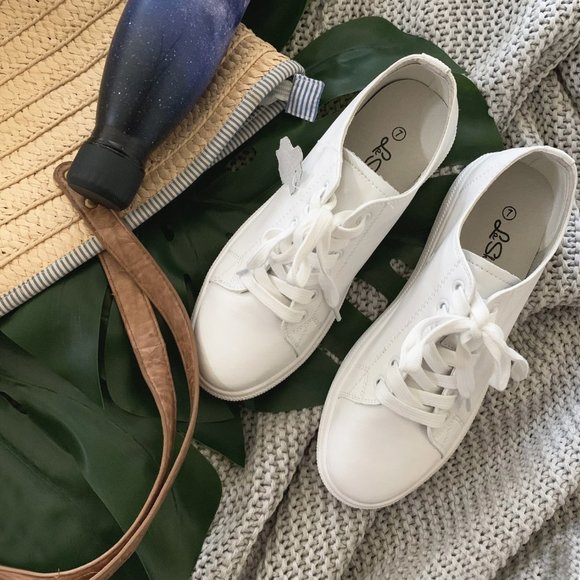 NEW🔥 Genuine Leather Lace-Up Casual Comfy Sneaker - Picture 2 of 7